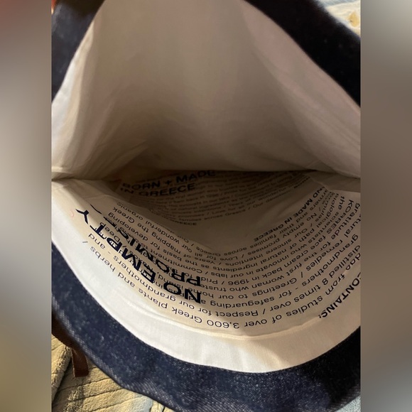 Korres Santorini Grape Poreless Skin Perfecting Toner 4.22oz Denim Tote & Pouch - Picture 11 of 15